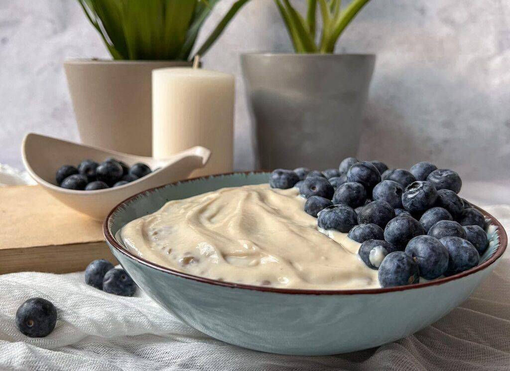 owsianka słodkie śniadania Wiktoria Kała wspolpraca dieta dietetyk jadłospis trener blog aktywność budyniowa owsianka